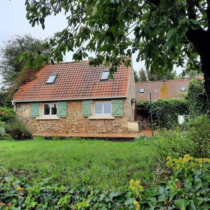 AUX PORTES DU CHATEAU Cottage intimiste et cosy à l'abri des regards propice à la detente Rinxent Extérieur photo