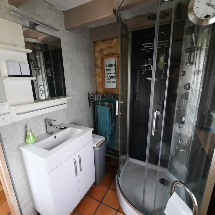 AUX PORTES DU CHATEAU Cottage intimiste et cosy à l'abri des regards propice à la detente Rinxent Extérieur photo