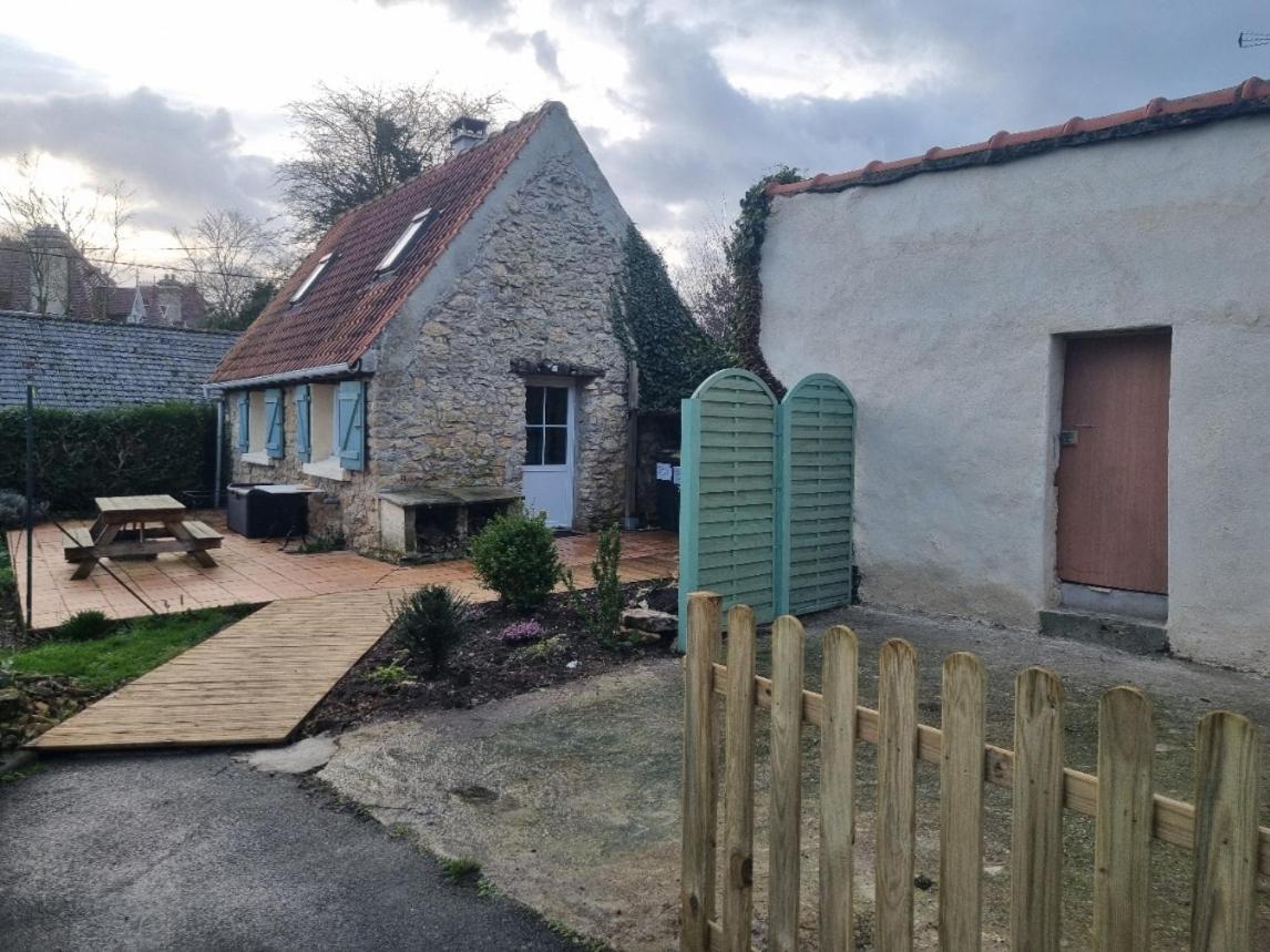 AUX PORTES DU CHATEAU Cottage intimiste et cosy à l'abri des regards propice à la detente Rinxent Extérieur photo